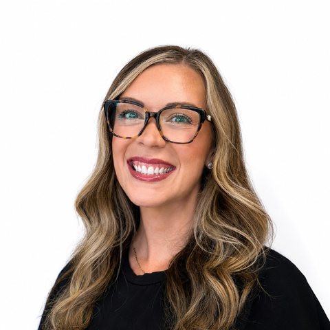 Lindsey, Patient Coordinator at Wellness Dental Glendale